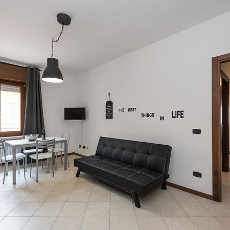 Ferienwohnung Ortaglia Torri Del Benaco Exterior foto