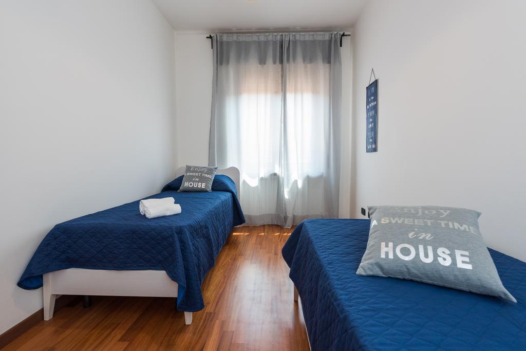Ferienwohnung Ortaglia Torri Del Benaco Exterior foto
